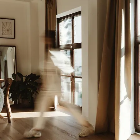 & Loft דירה *